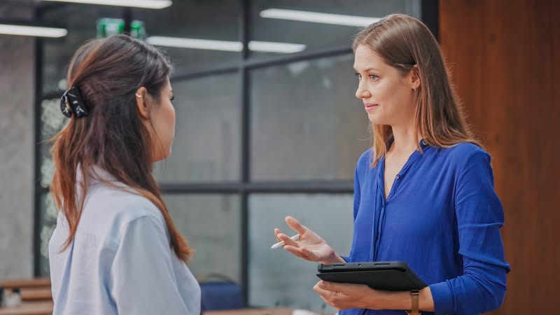 manager explaining to staff the value of accountability