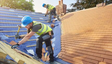 roofers in action